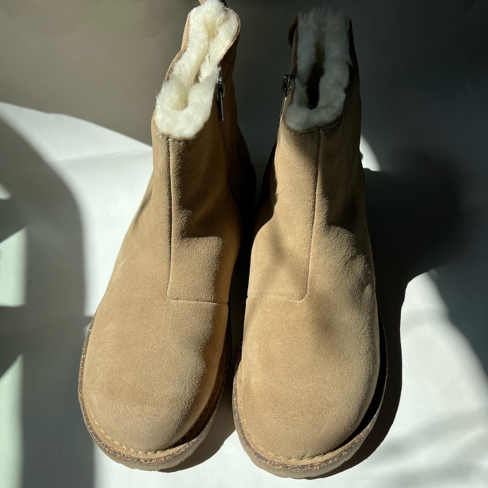 Birkenstock Melrose Shearling Short Boot in Ginger in size 41
